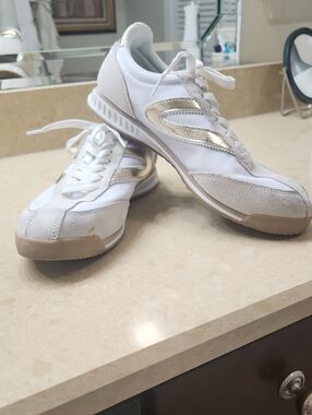 Tretorn White Sneakers with Gold Accents